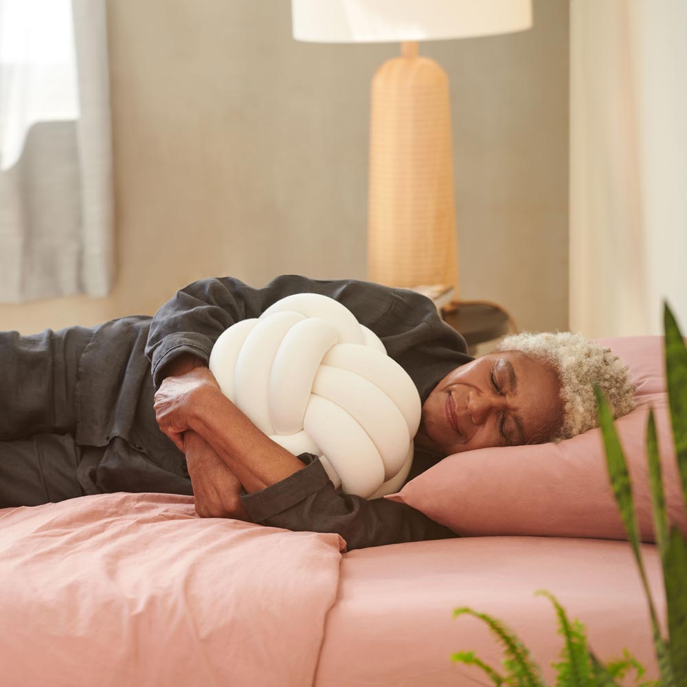 Bearaby Hugget Knot Pillow