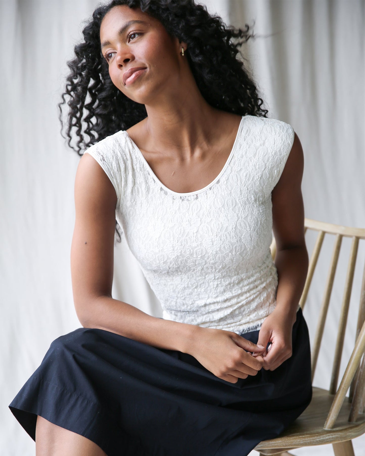 Downeast Wonder Tee, casual short-sleeve cotton T-shirt with a relaxed fit, displayed on a hanger.