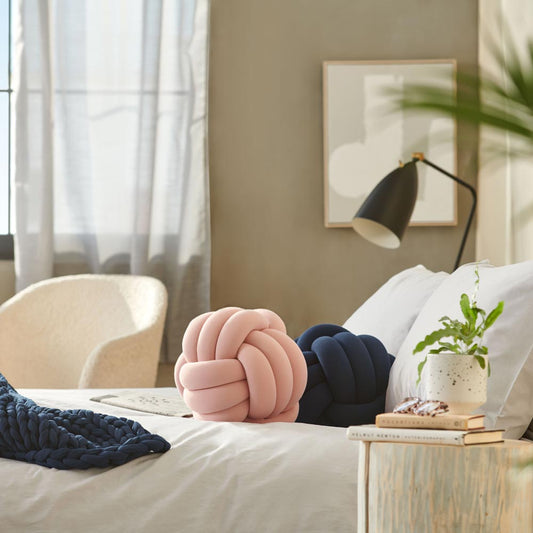Bearaby Hugget Knot Pillow