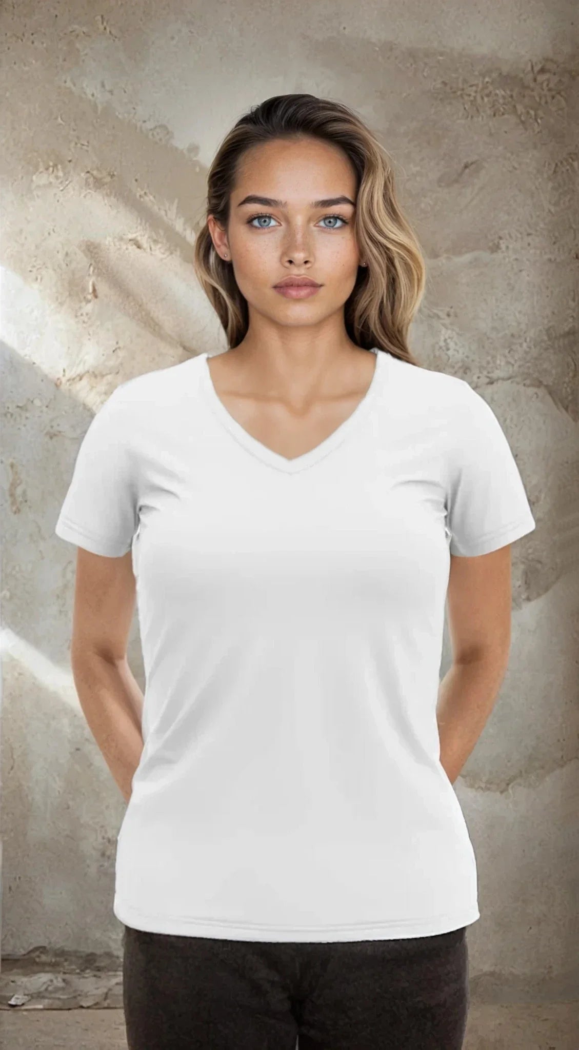 SpectraUSA Wonder V-Neck 8650 women's top featuring a V-neck design, soft fabric, and comfortable fit.
