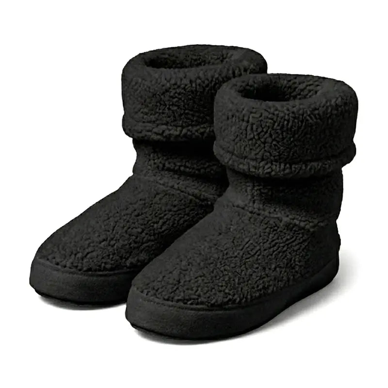 Black Polar Feet Men's Snugs slippers with plush Berber lining, cozy slip-on footwear for comfortable indoor wear.