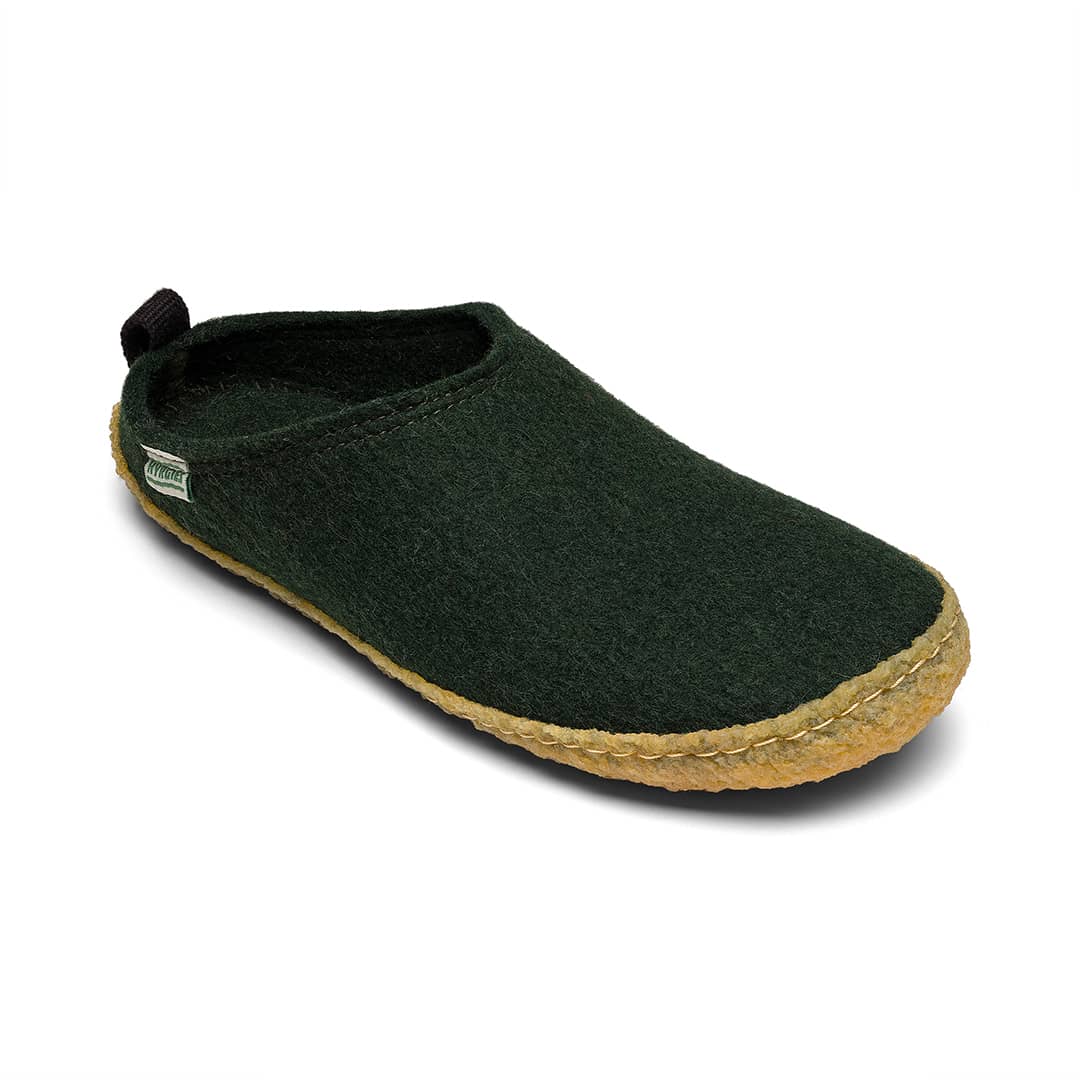 Kyrgies outdoor wool slides featuring soft wool straps and durable sole, ideal for comfortable outdoor wear.