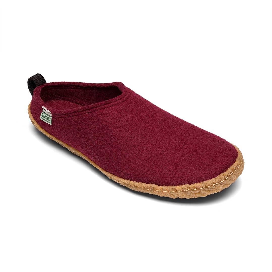 Kyrgies outdoor wool slides featuring cozy wool uppers and durable sole, ideal for comfortable outdoor wear.