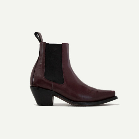 Black and burgundy shiny M-O-NINE Sandra Boots with ankle height and sleek design, shown on a white background.