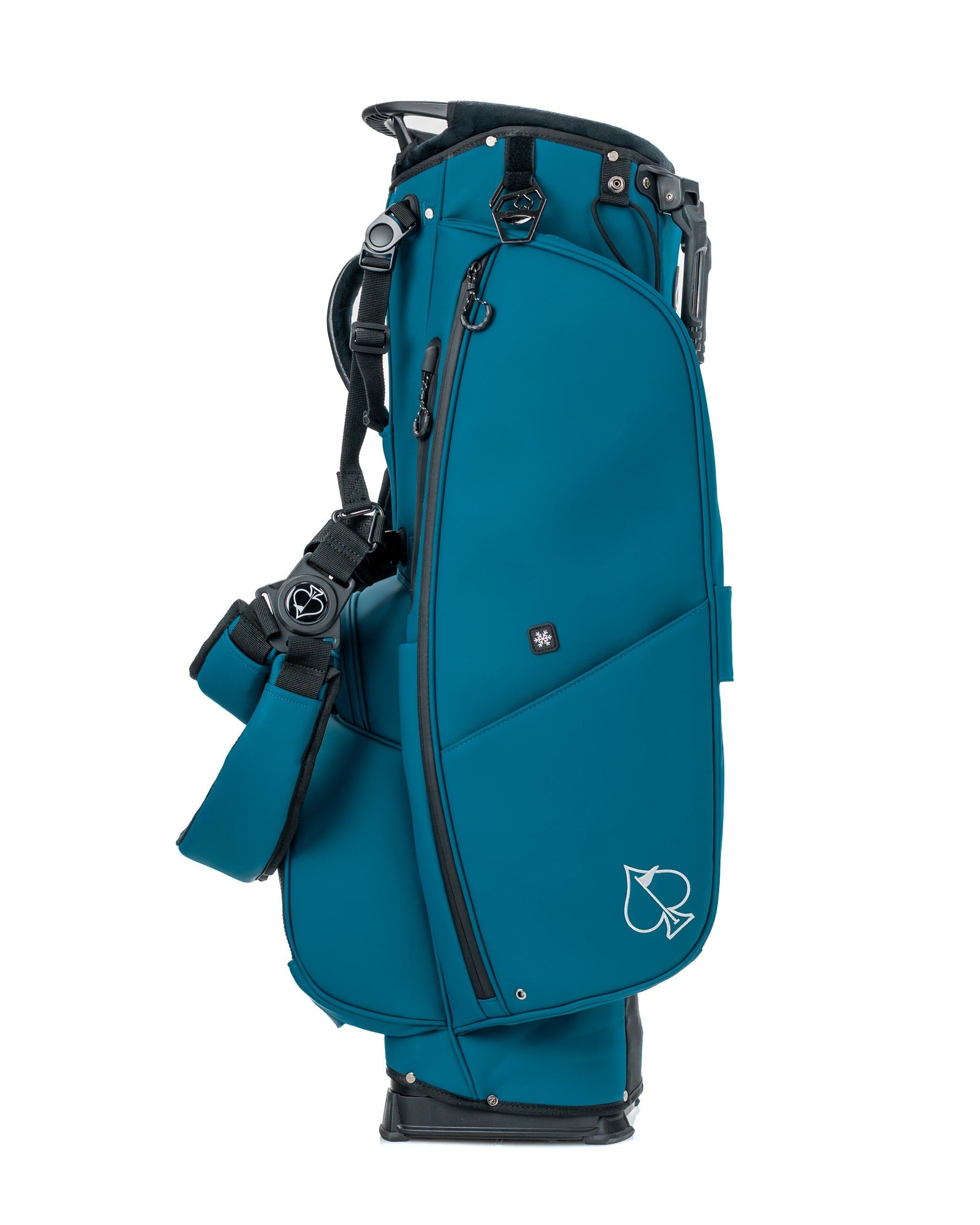 Pins and Aces Player Preferred™ Sea Strike golf bag with multiple compartments and sturdy straps, designed for easy golf course transport.
