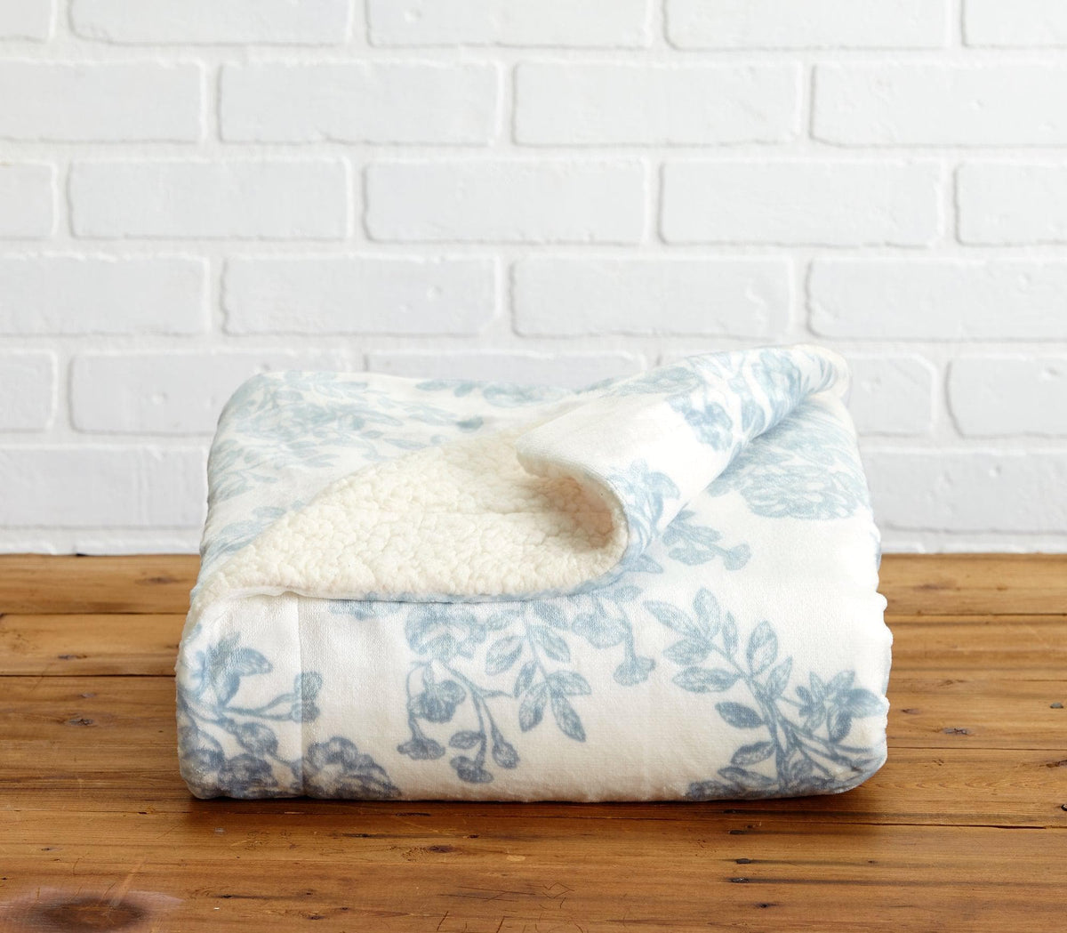 Velvet Plush Sherpa Blanket – Cielo Collection
