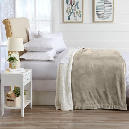 Velvet Plush Sherpa Blanket – Kinsley Collection