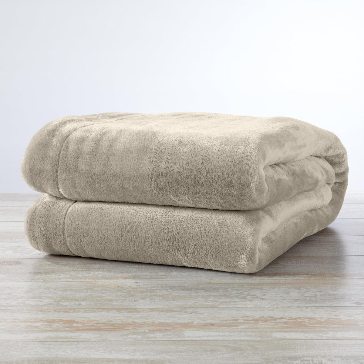 Velvet Plush Sherpa Blanket – Kinsley Collection