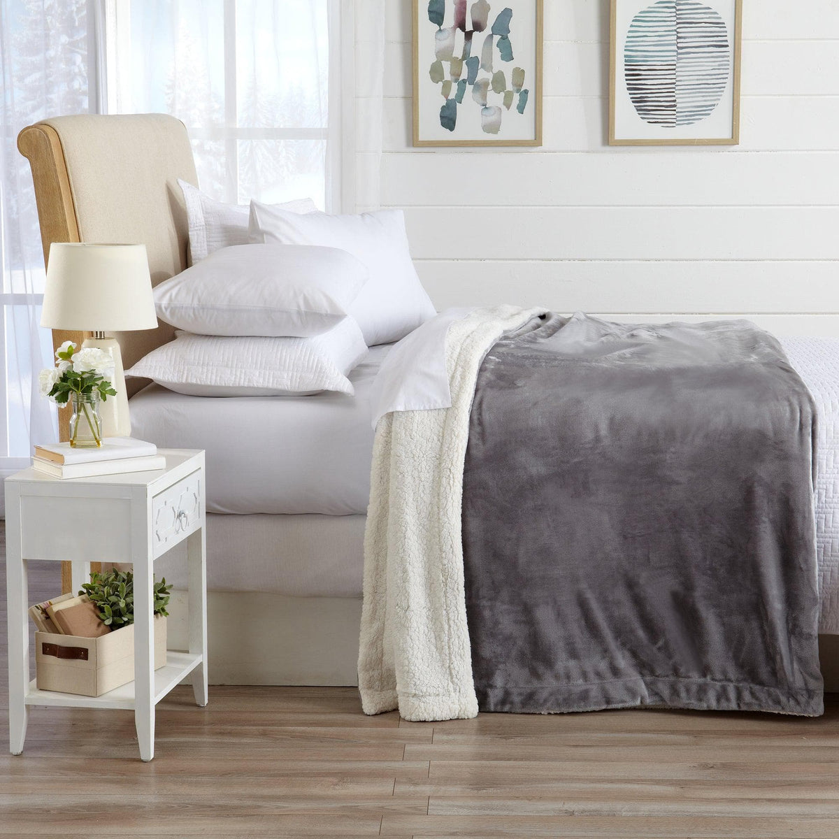 Velvet Plush Sherpa Blanket – Kinsley Collection