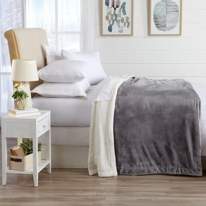 Velvet Plush Sherpa Blanket – Kinsley Collection