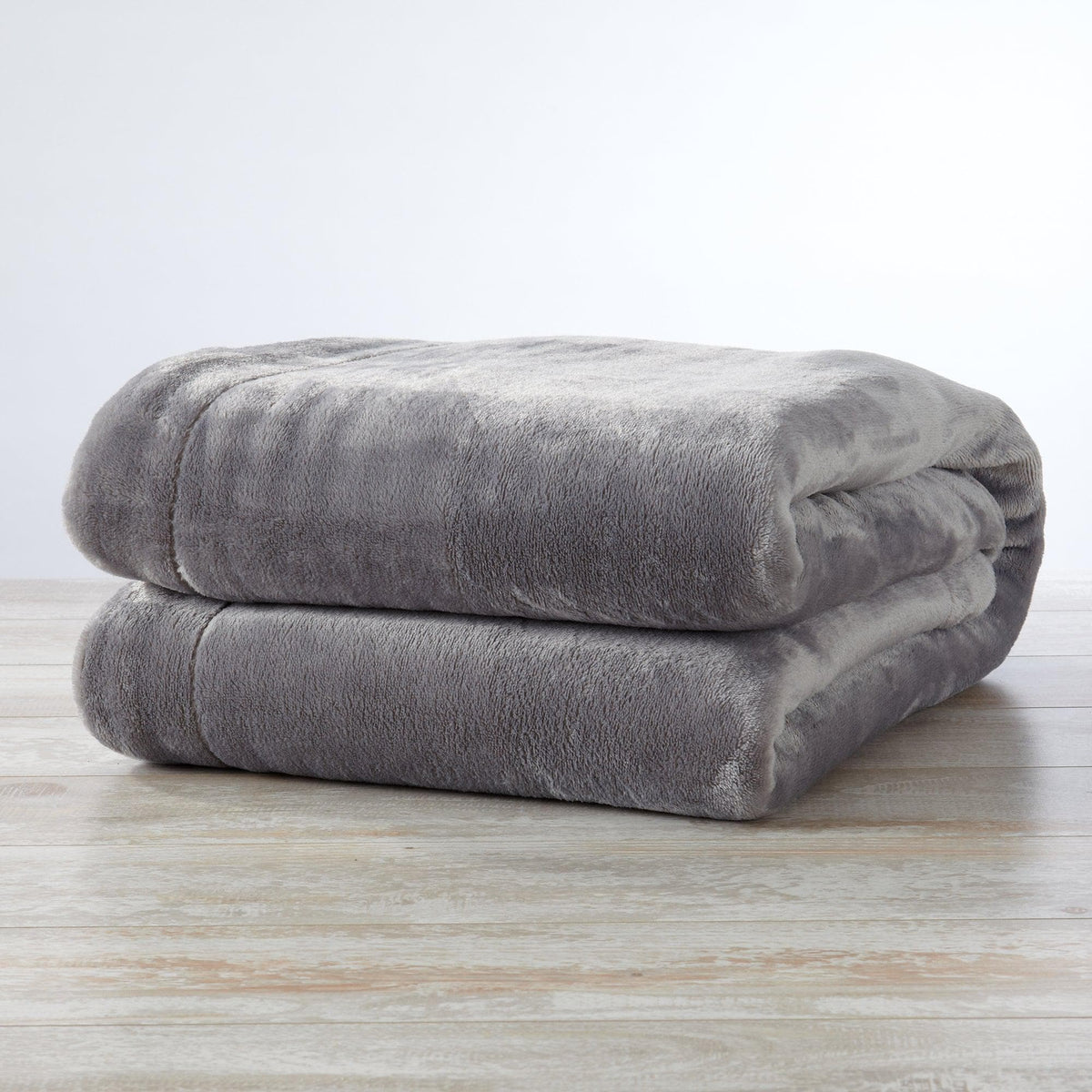 Velvet Plush Sherpa Blanket – Kinsley Collection