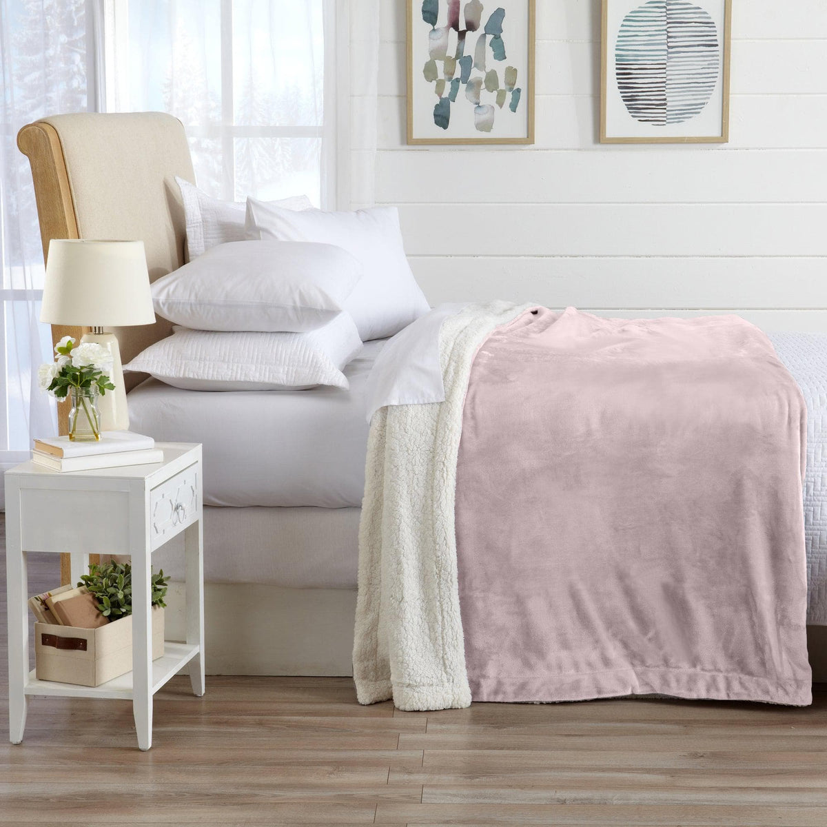 Velvet Plush Sherpa Blanket – Kinsley Collection