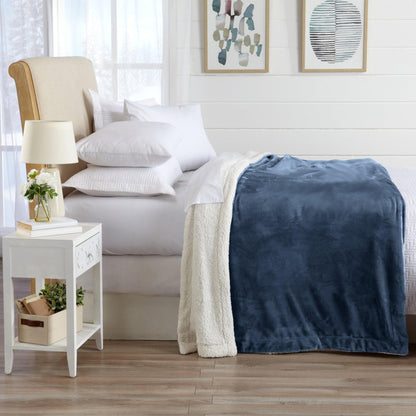 Velvet Plush Sherpa Blanket – Kinsley Collection