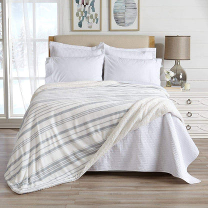 Velvet Plush Sherpa Blanket – Kinsley Collection