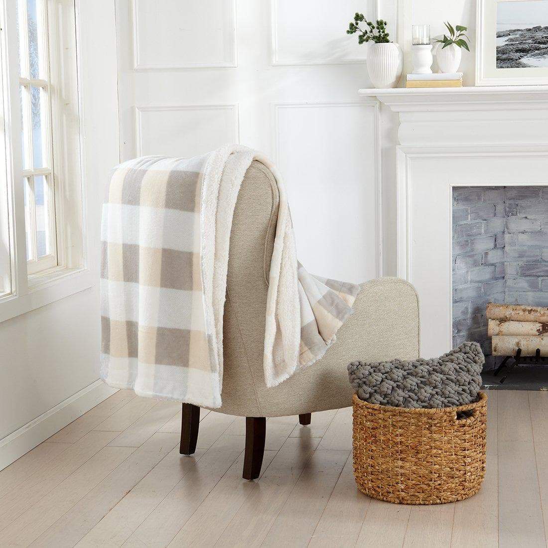 Velvet Plush Sherpa Blanket – Kinsley Collection