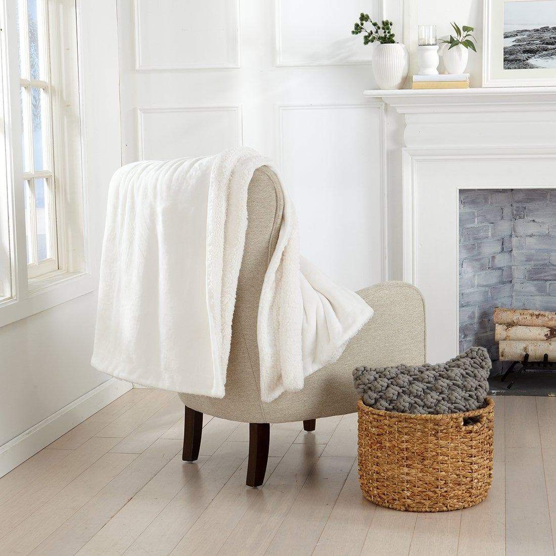 Velvet Plush Sherpa Blanket – Kinsley Collection
