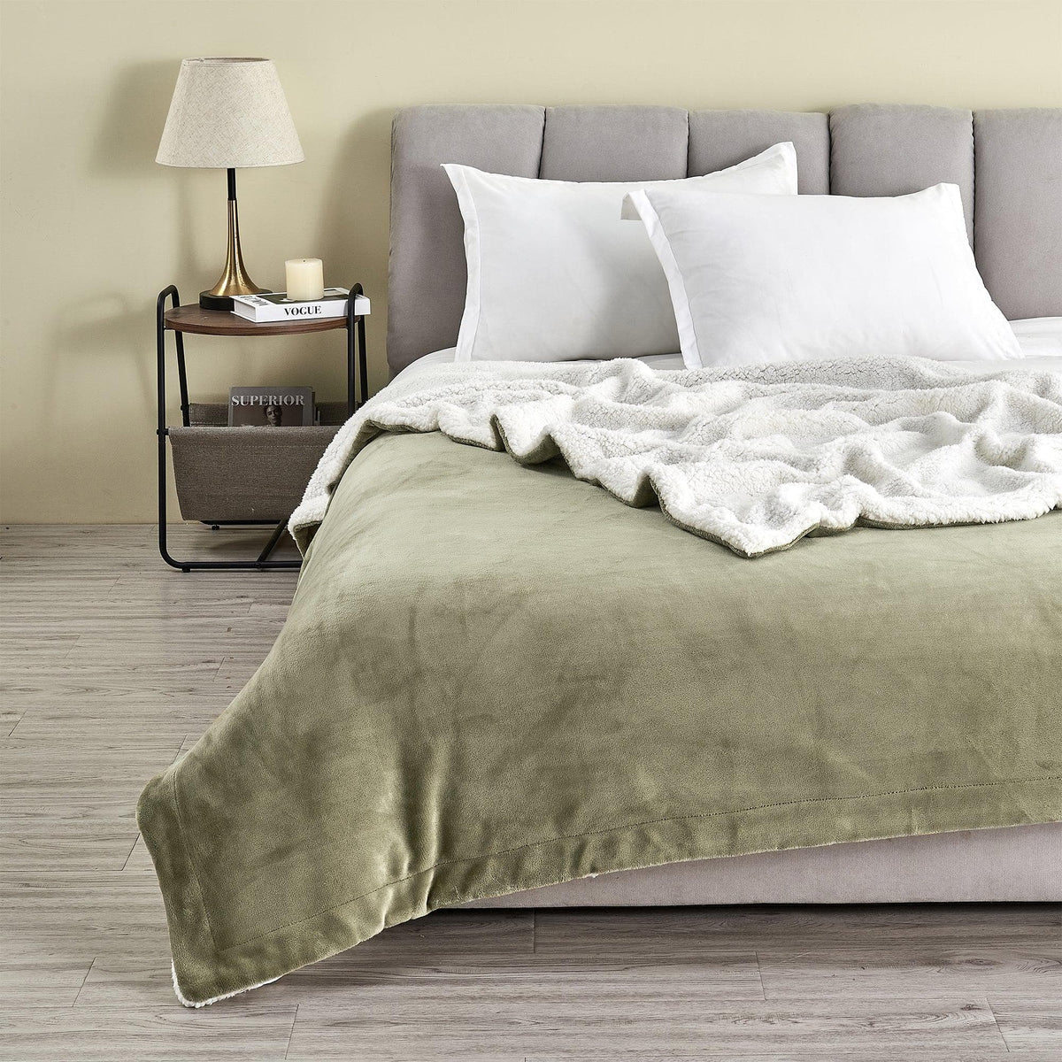 Velvet Plush Sherpa Blanket – Kinsley Collection
