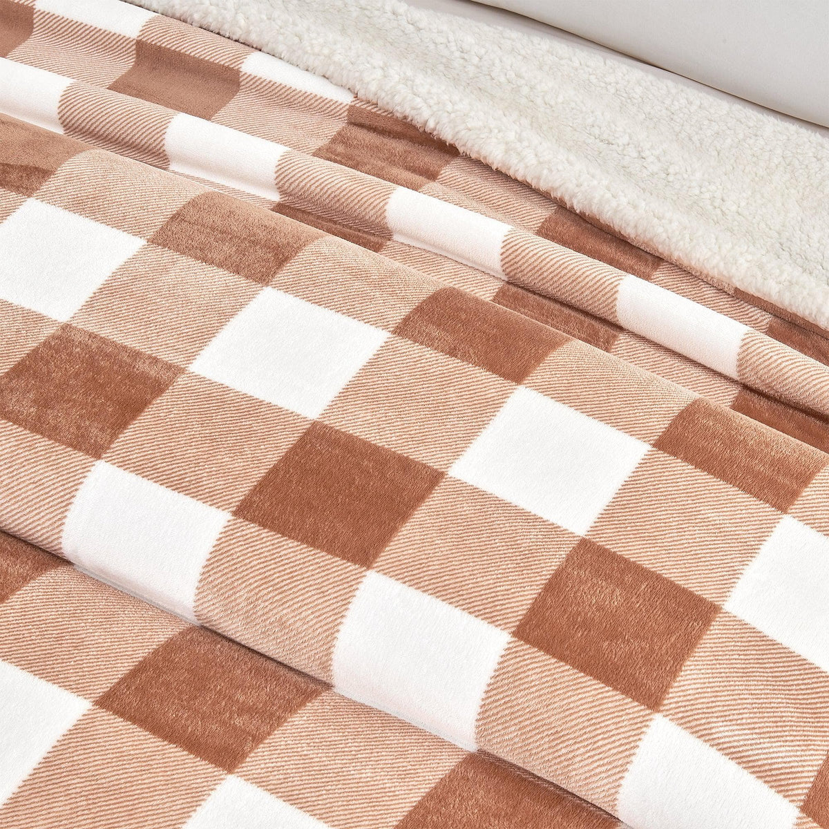 Velvet Plush Sherpa Blanket – Kinsley Collection