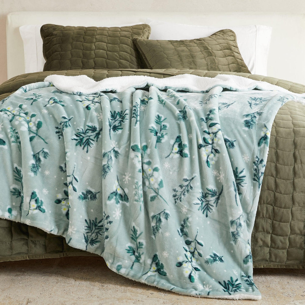 Velvet Plush Sherpa Blanket – Kinsley Collection