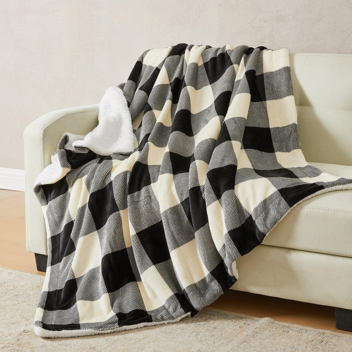 Velvet Plush Sherpa Blanket – Kinsley Collection