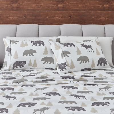 Lodge printed sheet set from Great Bay Home with mountain ridge design, featuring soft, comfortable cotton bedding.